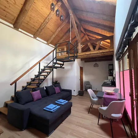 Komfort Apartmán Badacsonytördemic