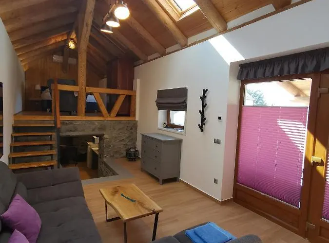 Komfort Apartamento *