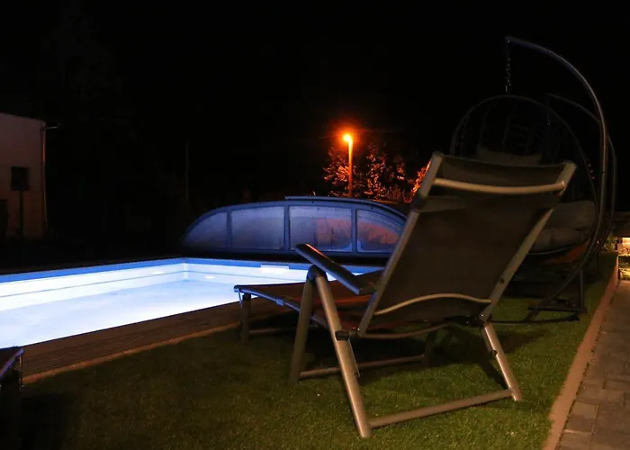 Komfort Apartamento Badacsonytördemic